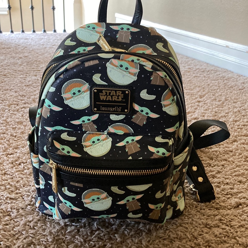 Loungefly The Child backpack